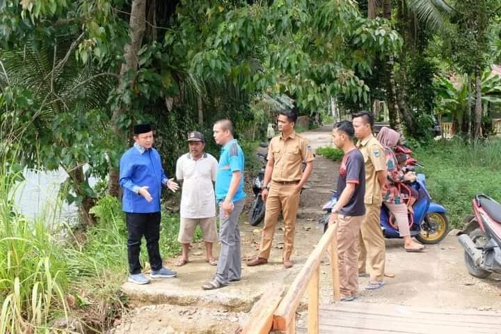 Rusak Akibat Banjir, Ruas Jalan Menuju Kampung Sungai Tanuak Segera Diperbaiki