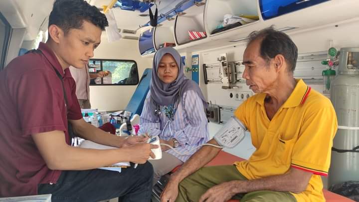 RSUD M Zein Painan Lakukan Pelayanan Mobile Bagi Korban Bencana di Batubala