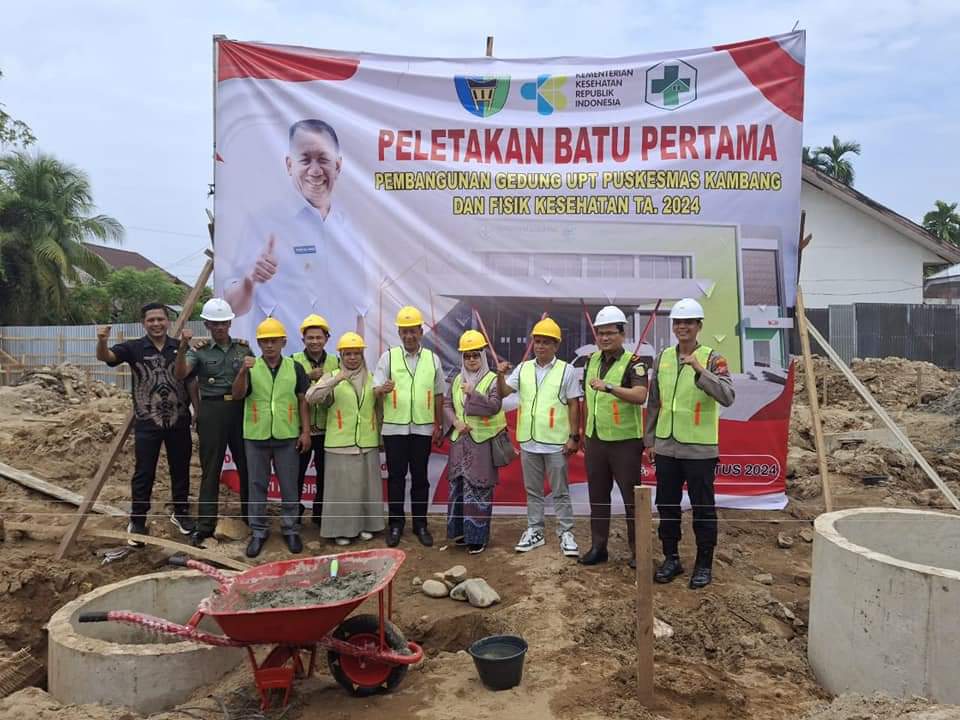 Bupati Rusma Yul Anwar Lakukan Peletakan Batu Pertama Pembangunan Puskesmas Kambang