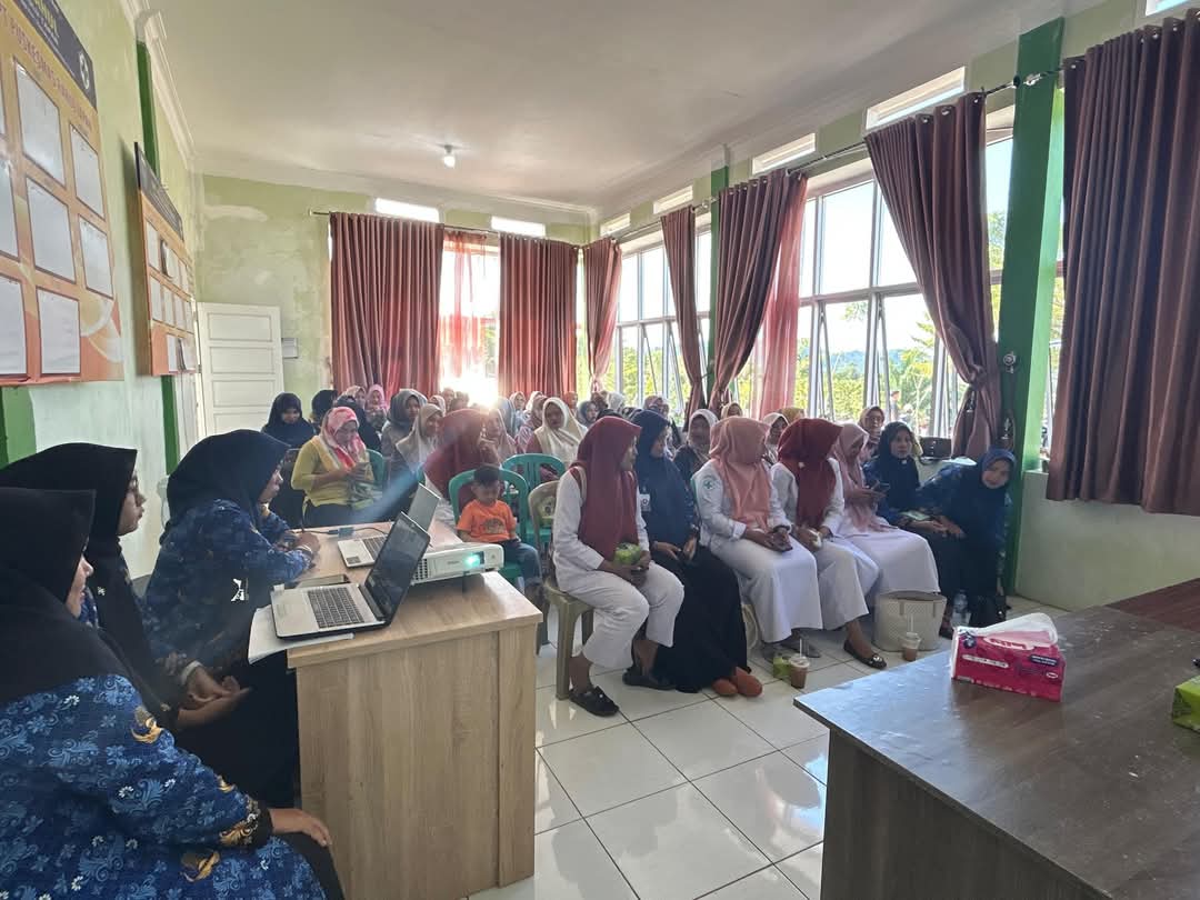 Tim Pelaksana PMT Lokal  Bagi Balita dan Ibu Hamil Diberi Pembekalan