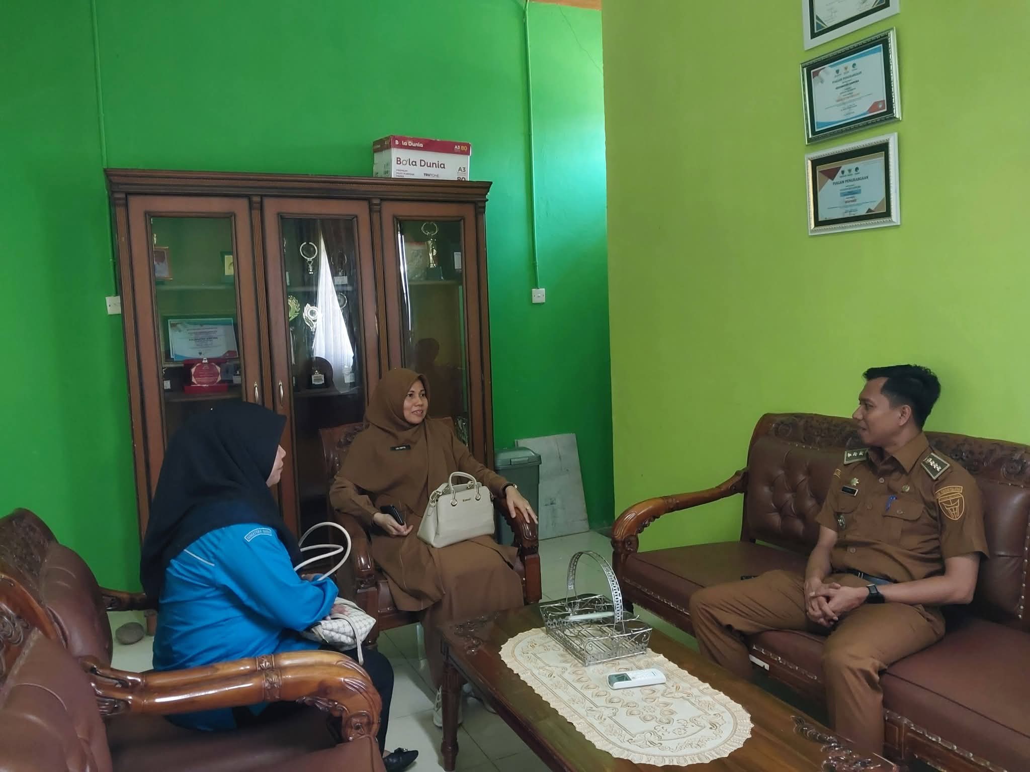 Tim Dinas Perpustakaan dan Kearsipan Kabupaten Pesisir Selatan Lakukan Pembinaan Pustaka Nagari di Kecamatan Airpura