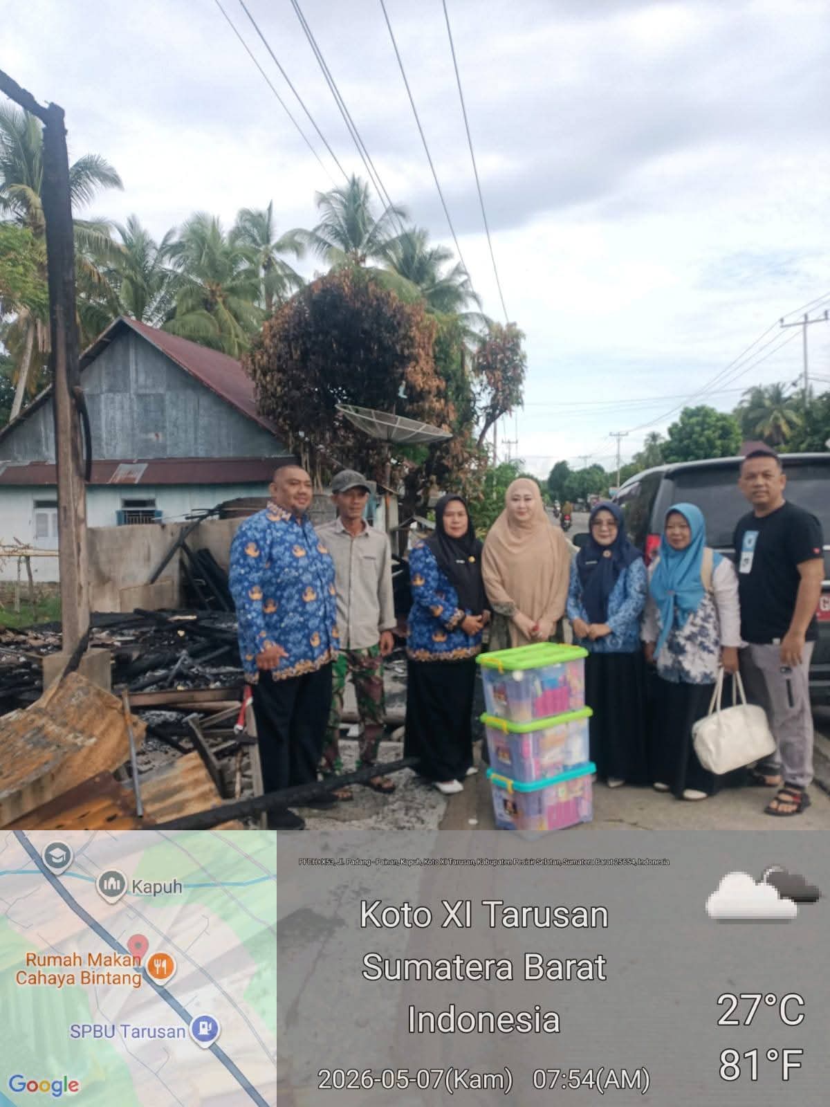 Ringankan Beban Korban Kebakaran di Kapuh, Lisda Hendrajoni Turun Langsung Salurkan Bantuan
