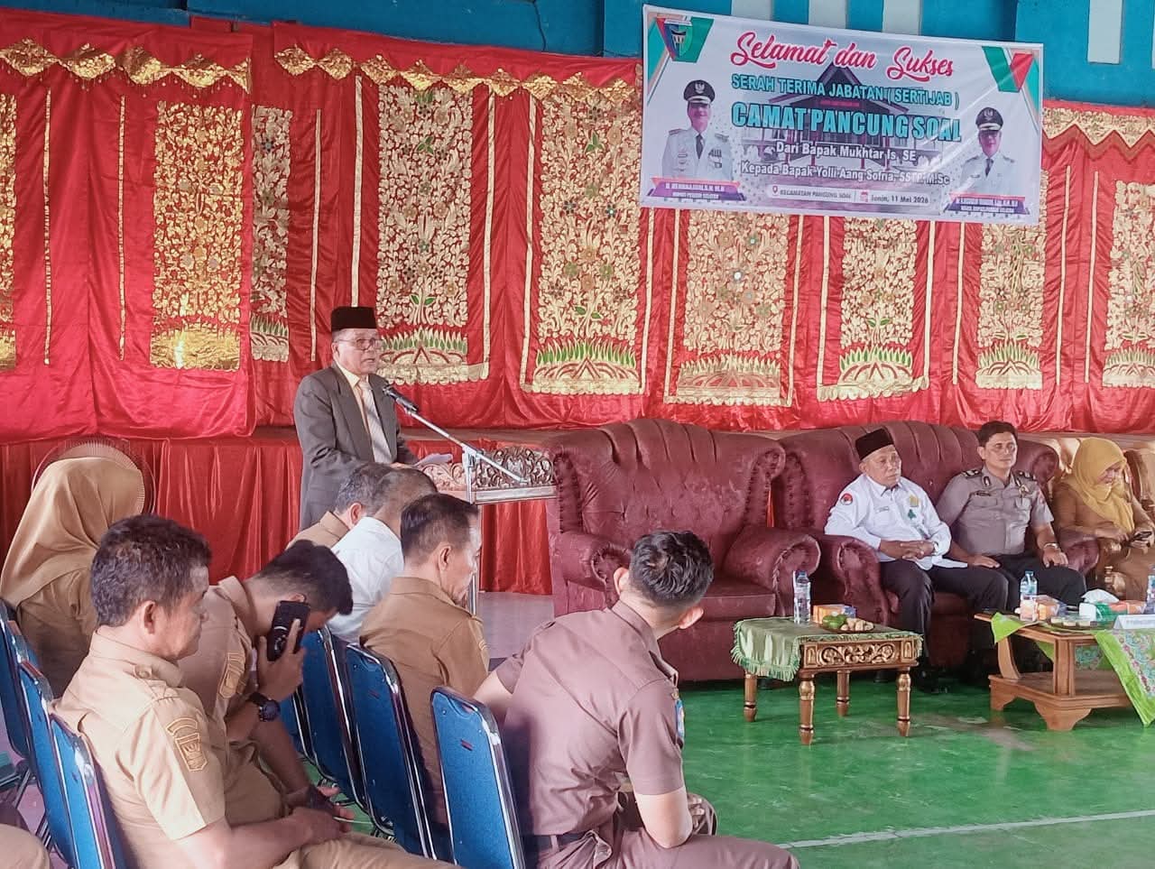 Bupati Hendrajoni: Camat Harus Dekat dengan Masyarakat, Rumah Dinas Wajib Ditempati
