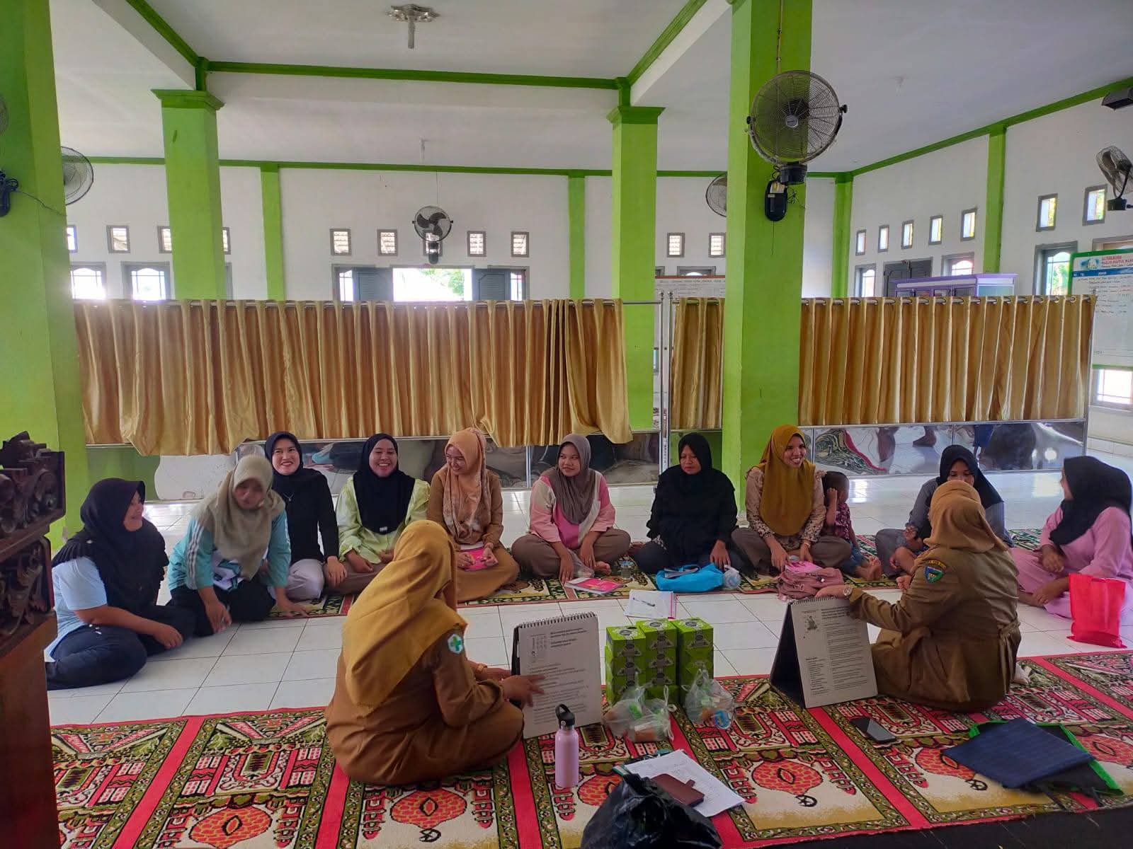 Puskesmas Kambang  Lakukan Pendampingan Kader Posyandu dan Pelaksanaan Posyandu ILP di Nagari Lakitan Tengah