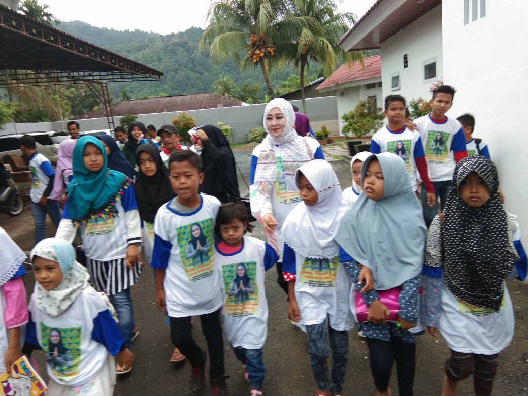 Lisda Hendrajoni : Momen Ulang Tahun, Tak Harus Mewah 