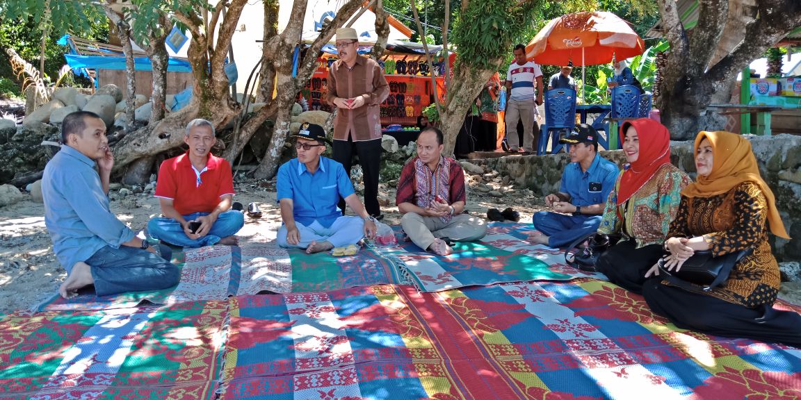 Pemkab Agam Belajar Pengelolaan Wisata Bahari ke Pessel  