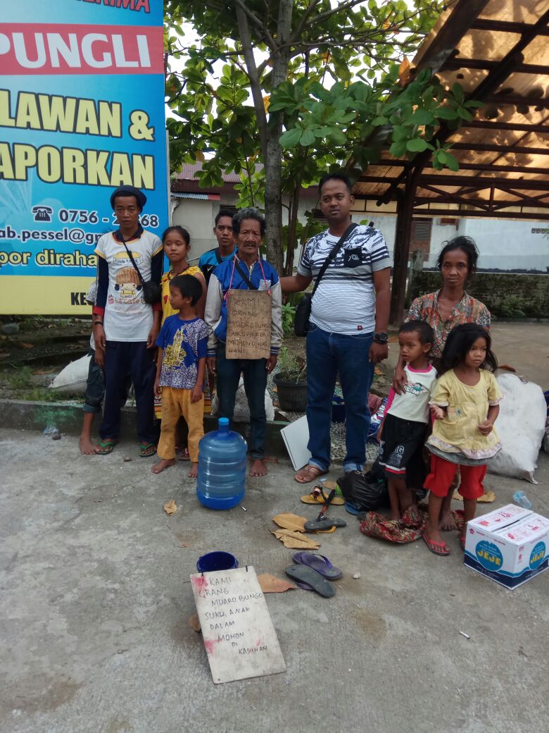 23 Suku Anak Dalam yang Terlantar di Pessel, Sudah Dipulangkan ke Sarolangun, Muaro Bungo