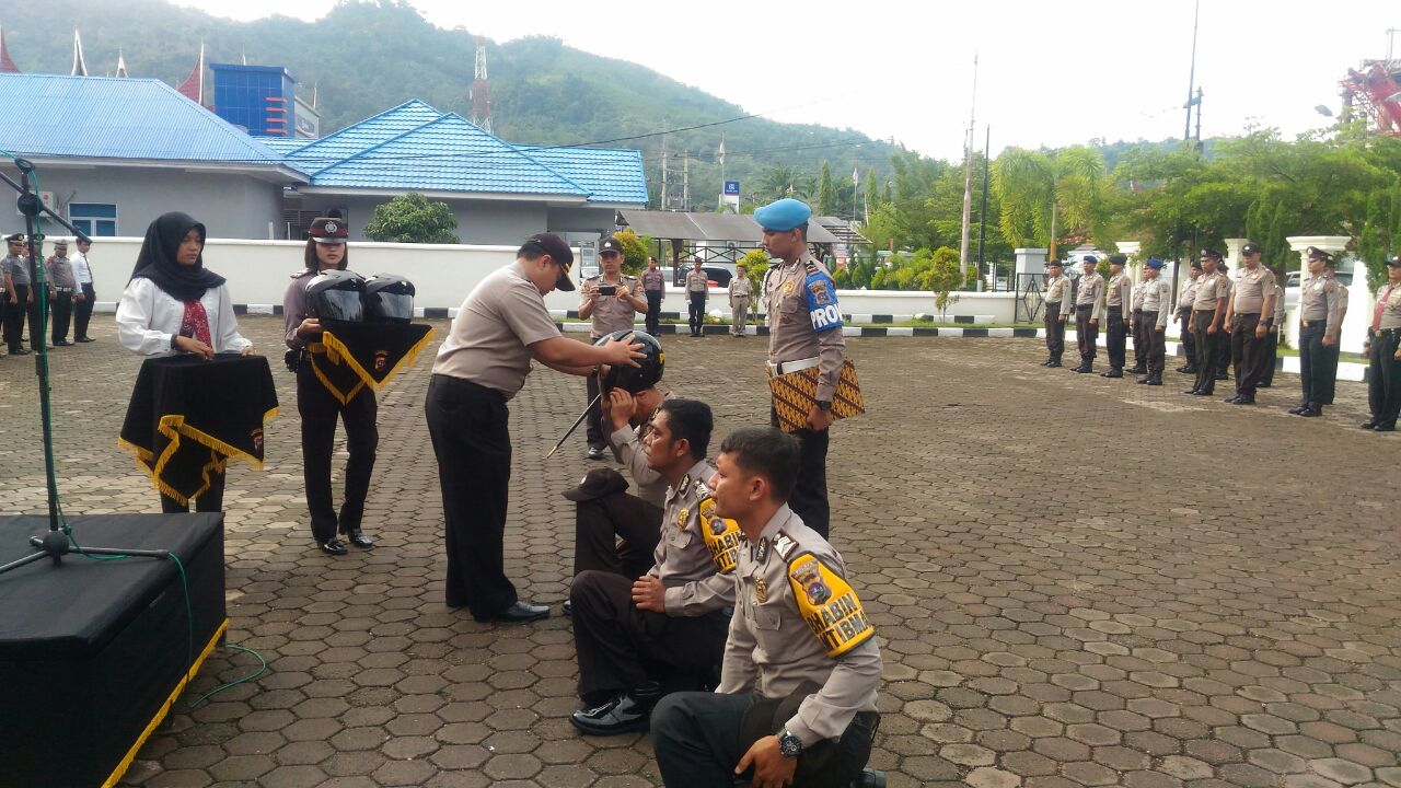 Kapolres Pessel, seruhkan jajajaranya  Dukung pembangunan Nasional