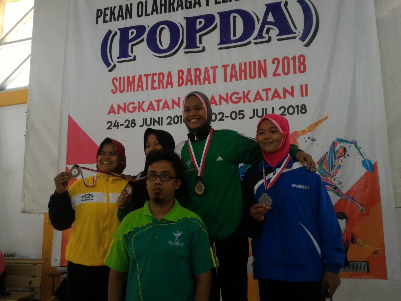 Atlet Pencak Silat Pessel, Raih Lima Medali di Popda Sumbar