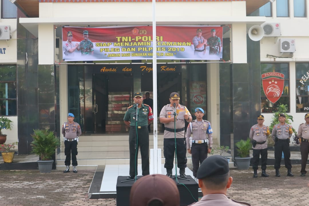 Apel Bersama TNI-Polri Kabupaten Pessel Siap Wujudkan Pemilu Aman Damai Badunsanak