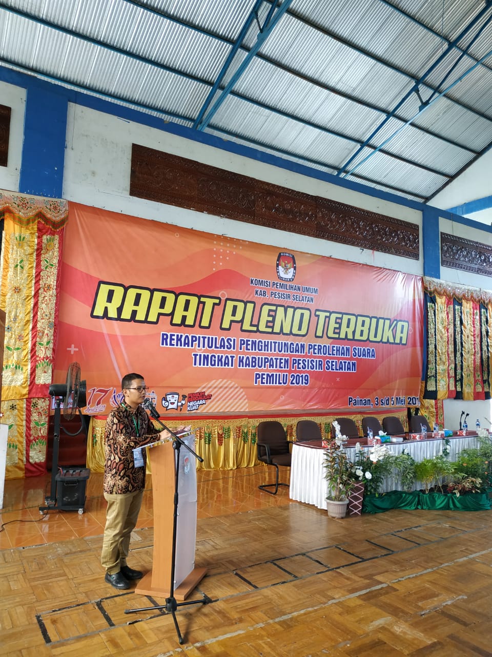 Epaldi Bahar mengucapkan terimakasihnya kepada semua pihak yang telah membantu kelancaran proses Pemilu 2019 di Kabupaten Pesisir Selatan.