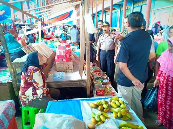 Berbagai jenis petasan diamankan jajaran Polsek IV Jurai polres Pessel.