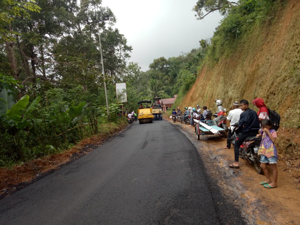 Sepanjang 4,5 KM Jalan Bunga Pasang-Salido Kecil Kecamatan IV Jurai Sudah Mulus