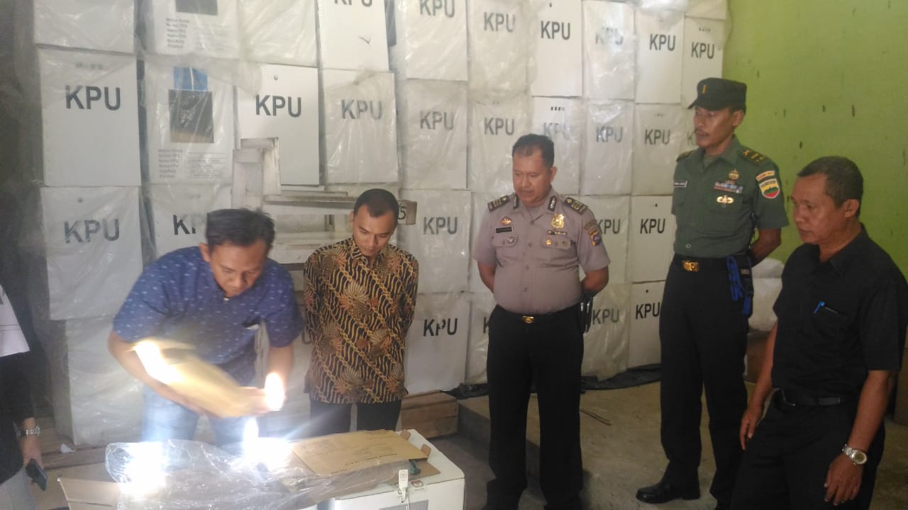 KPU Pessel lakukan pemutakhiran DPB Pilkada 2020