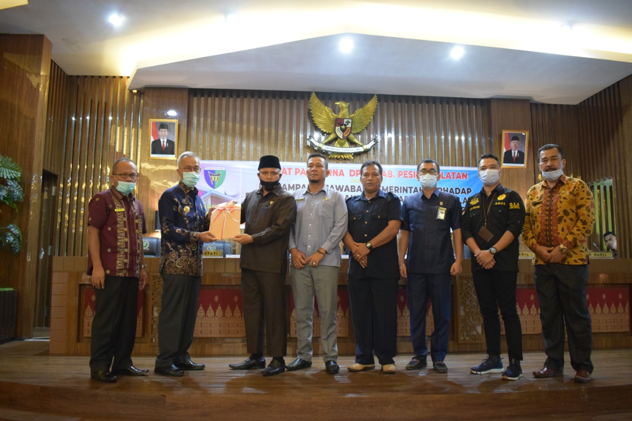 Pjs Bupati Pessel Mardi, Sampaikan Jawaban Pemerintah,: Penurunan Target PAD Dampak Pandemi Covid 19