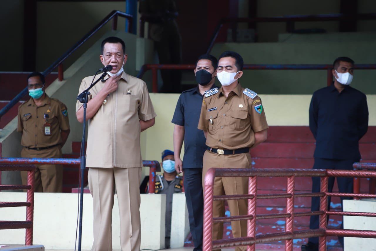 Bupati Dan Wakil Bupati  Pesisir Selatan Laksanakan Apel Perdana Usai Dilantik