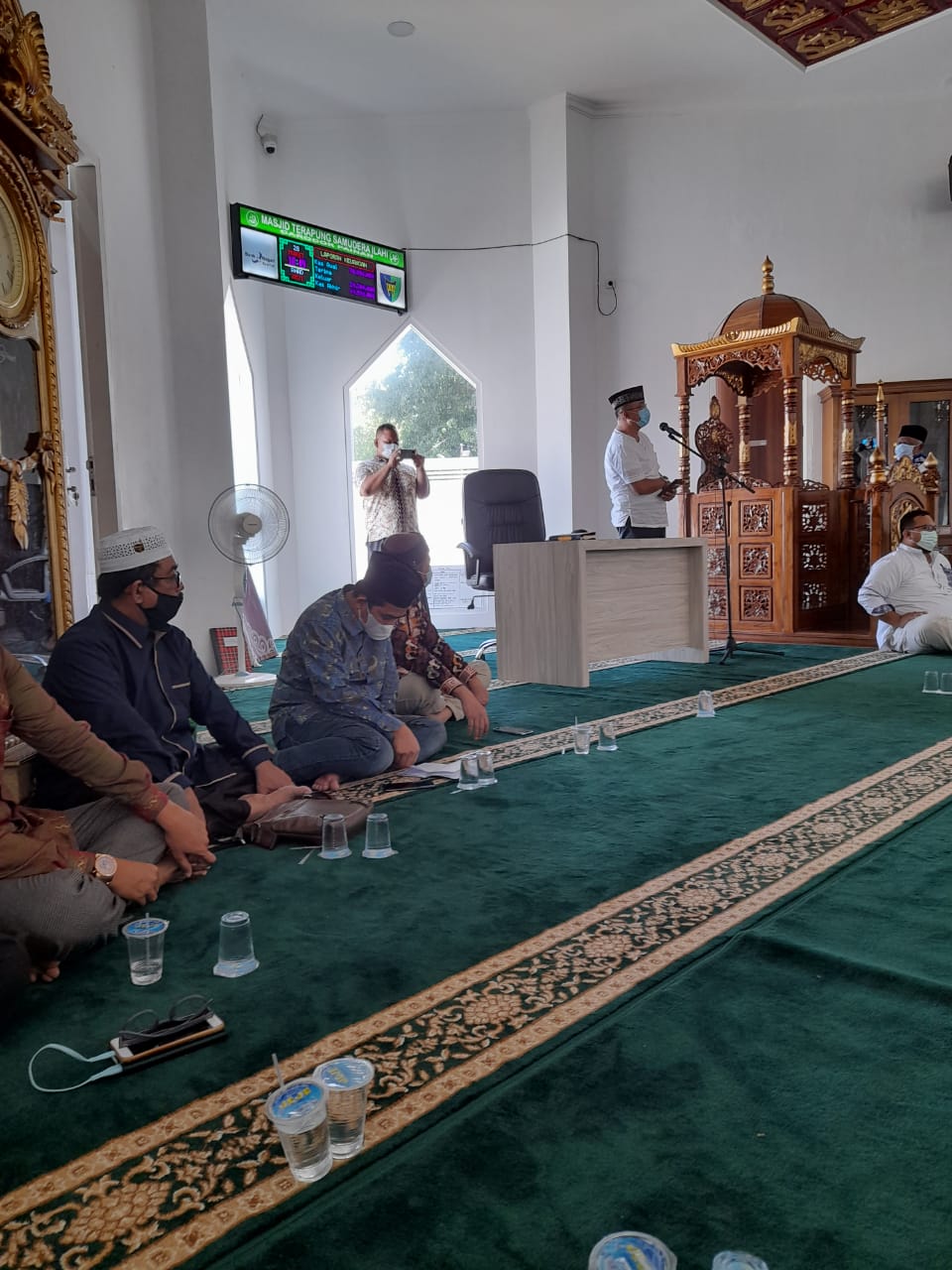Wabup Menghadiri Peringatan Isra Miraj Di Masjid Terapung Samudera Ilahi