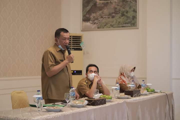  Dinas LH Lakukan Pembinaan Sekolah Dalam Rangka Wujudkan Sekolah Adiwiyata Secara Optimal Dan Berkelanjutan