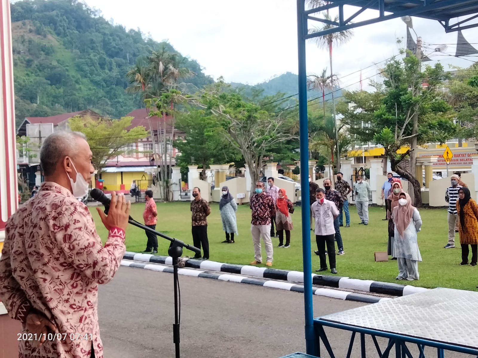 Sekda Mawardi Roska Pimpin Apel Pagi Di Lingkup Sekretariat Daerah