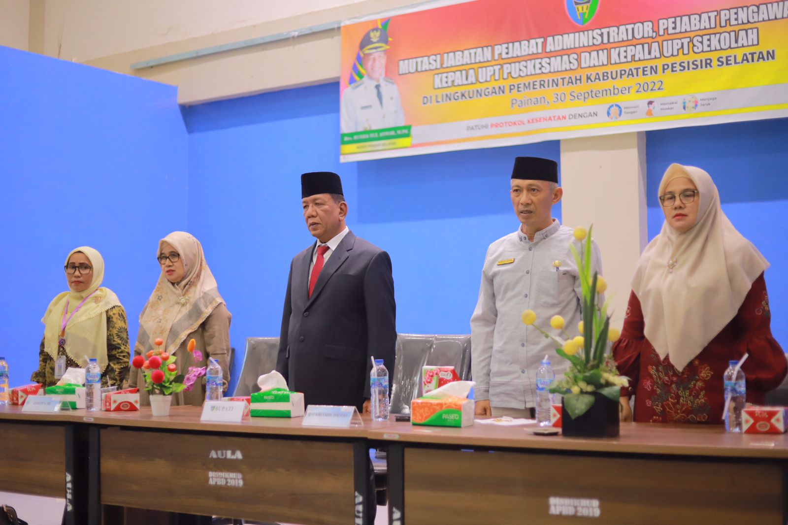 Bupati Lantik 75 Orang Pejabat Administrator, Pejabat Pengawas, Kepala UPT Puskesmas dan Kepala UPT Sekolah di Lingkungan Pemerintah Kabupaten Pesisir Selatan