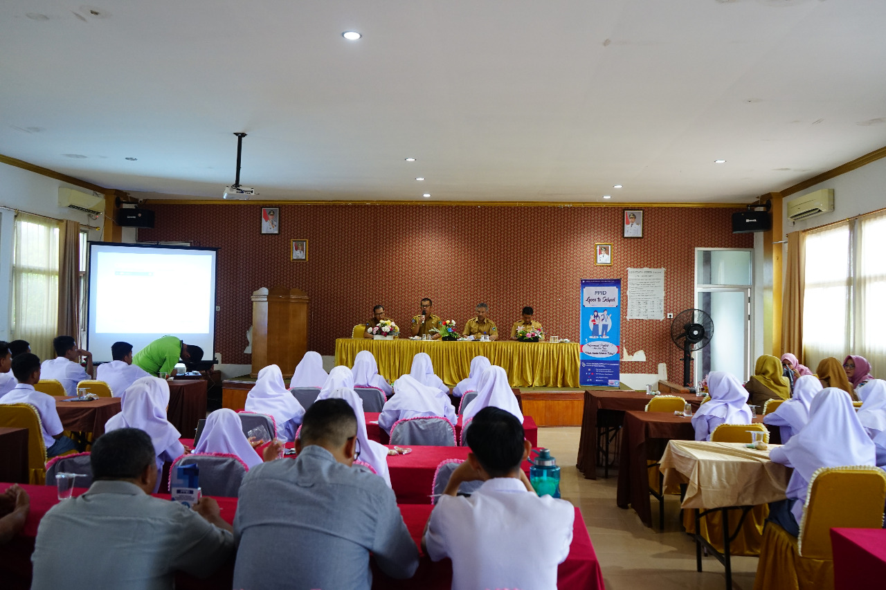 SOSIALISASI KIP, PPID GOES TO SCHOOL; Layanan Informasi Publik Beralih Dari Kovensional Ke Paperless Dan Digital