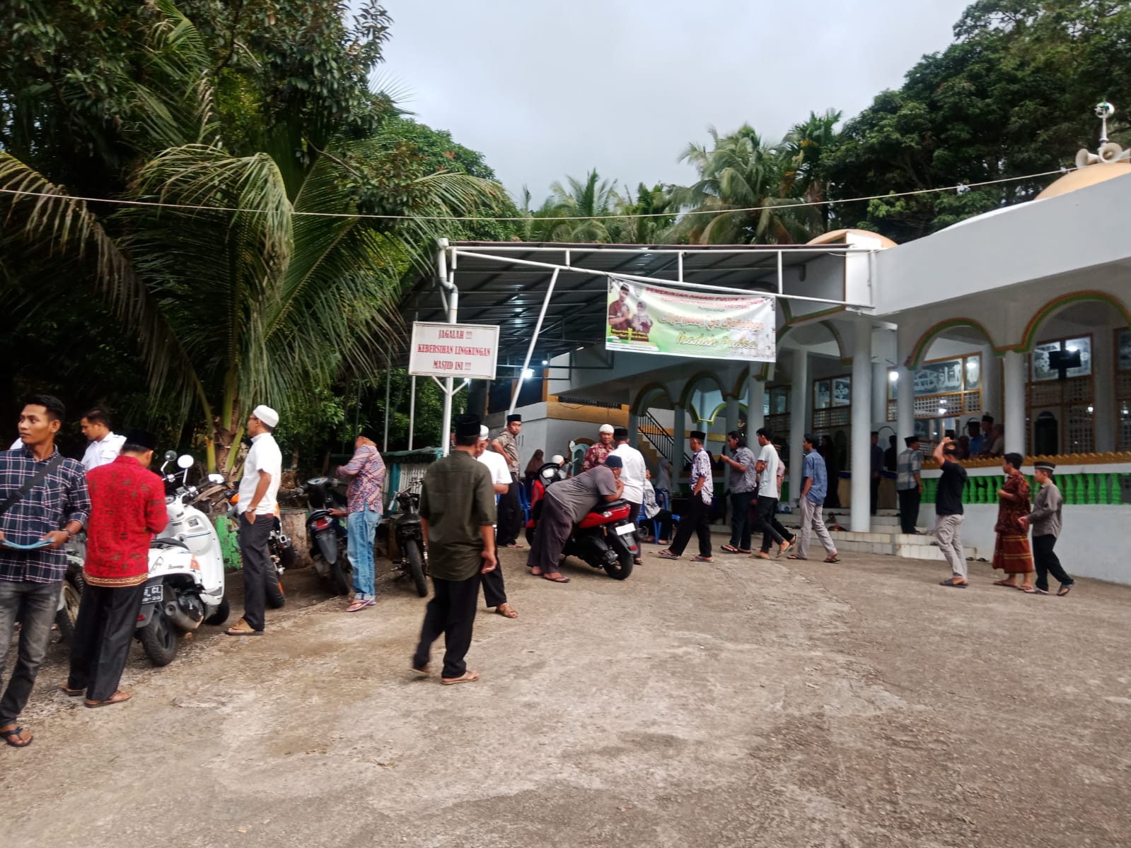 Safari Ramadhan Kabupaten, Sekda Mawardi Roska Kunjungi Masjid  Baiturrahim Pulut Pulut