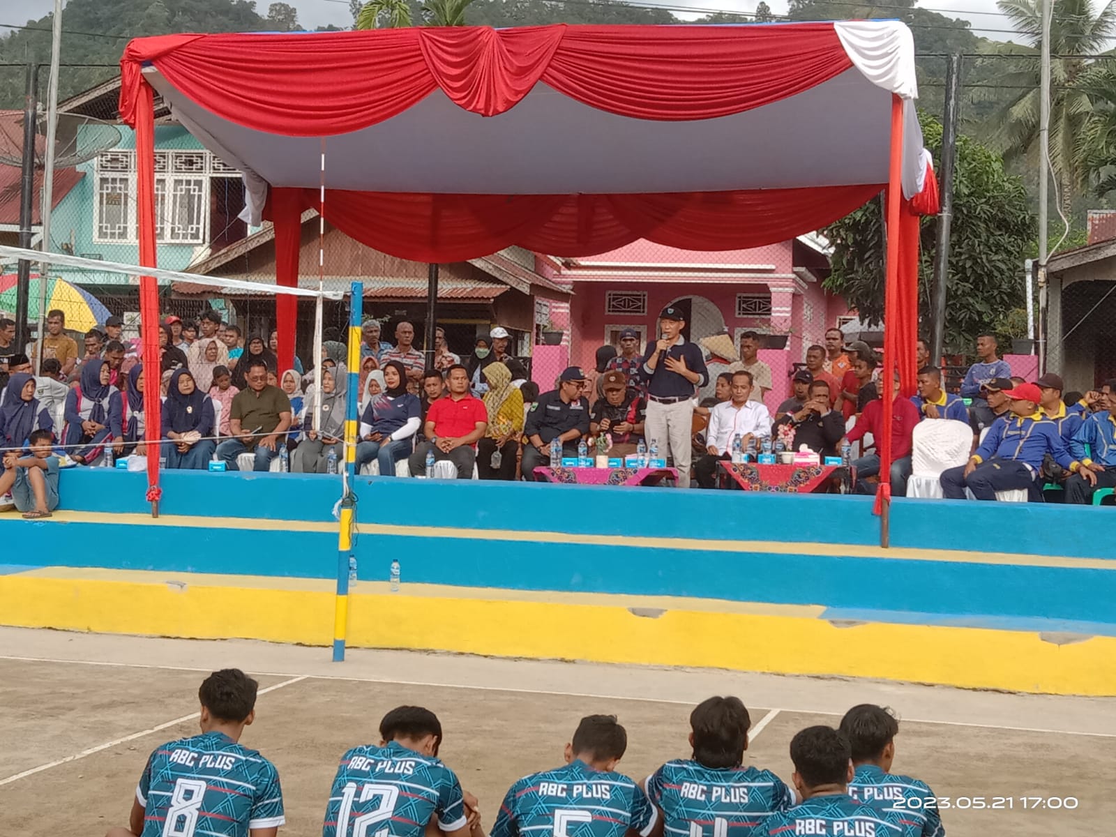 Sekda Mawardi Roska Hadiri Kejuaraan Provinsi Bola Voli