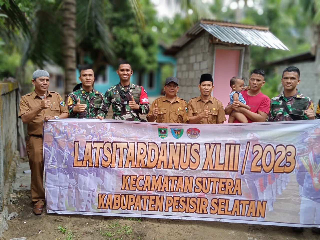 Kompi B Taruna Latsitardanus XLIII Rehab RTLH di Ampiang Parak