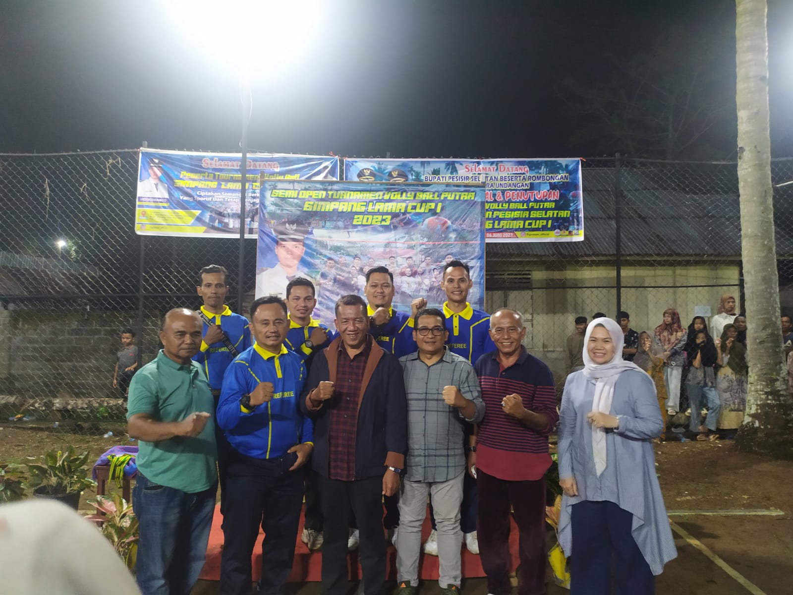 Hadiri Penutupan Turnamen Volly Ball, Bupati : Membangun SDM melalui Pembinaan Olahraga