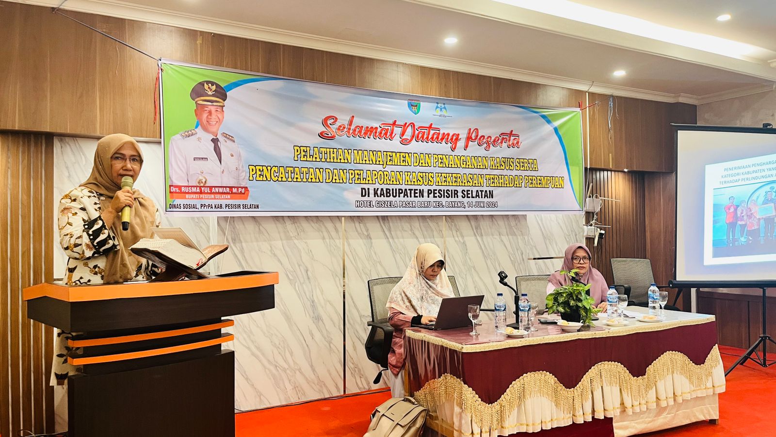 DinsosPP&PA Pessel mengadakan Pelatihan Manajemen dan Penanganan Kasus Serta Pencatatatan dan Pelaporan Kasus Kekerasan Terhadap Perempuan