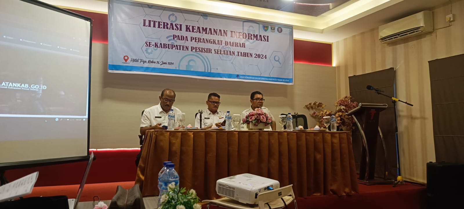 Diskominfo Pesisir Selatan Gelar Sosialisasi Literasi Keamanan Digital