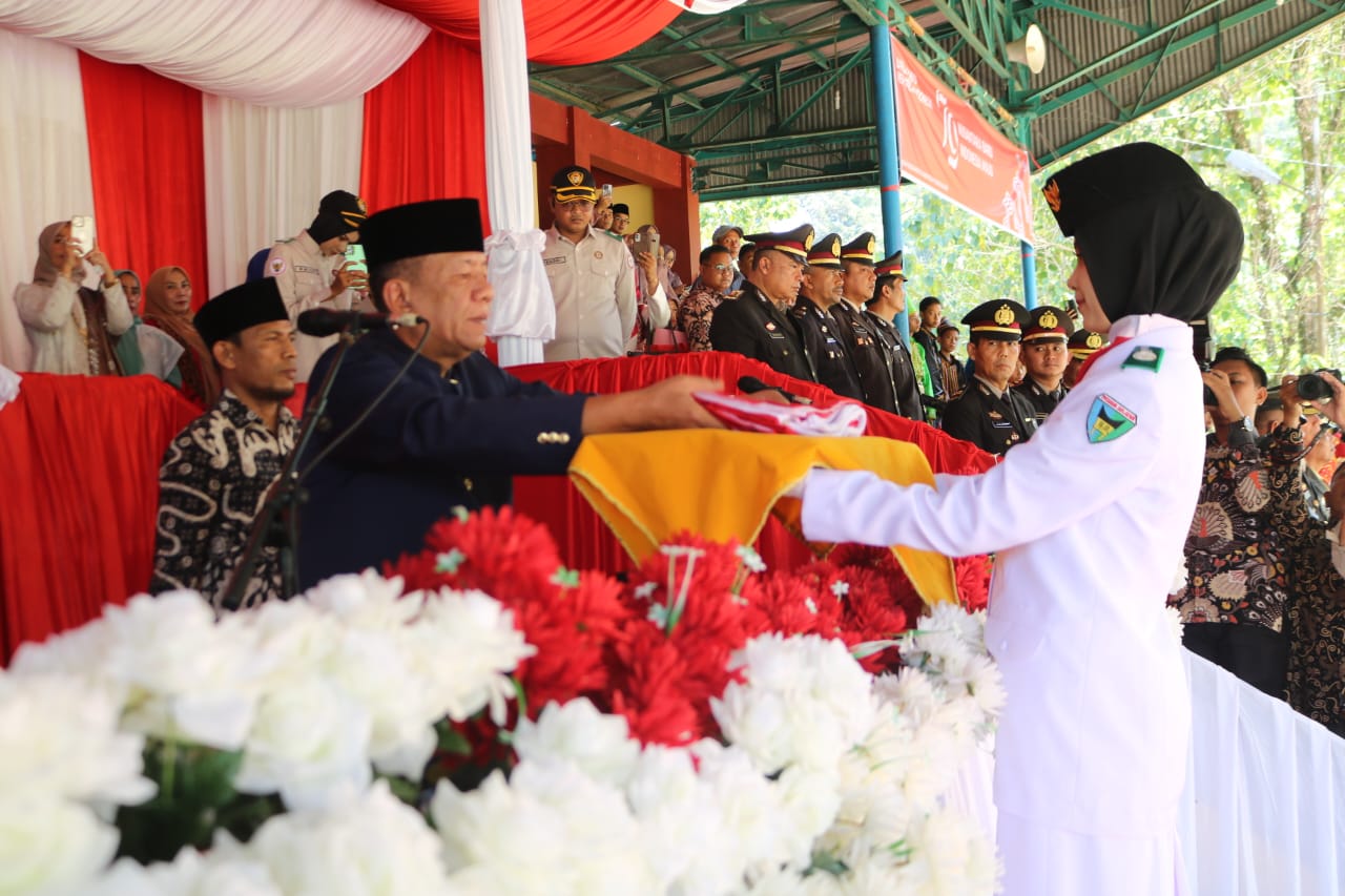 Upacara Peringatan HUT Kemerdekaan Republik Indonesia Ke-79 Berlangsung Khidmat