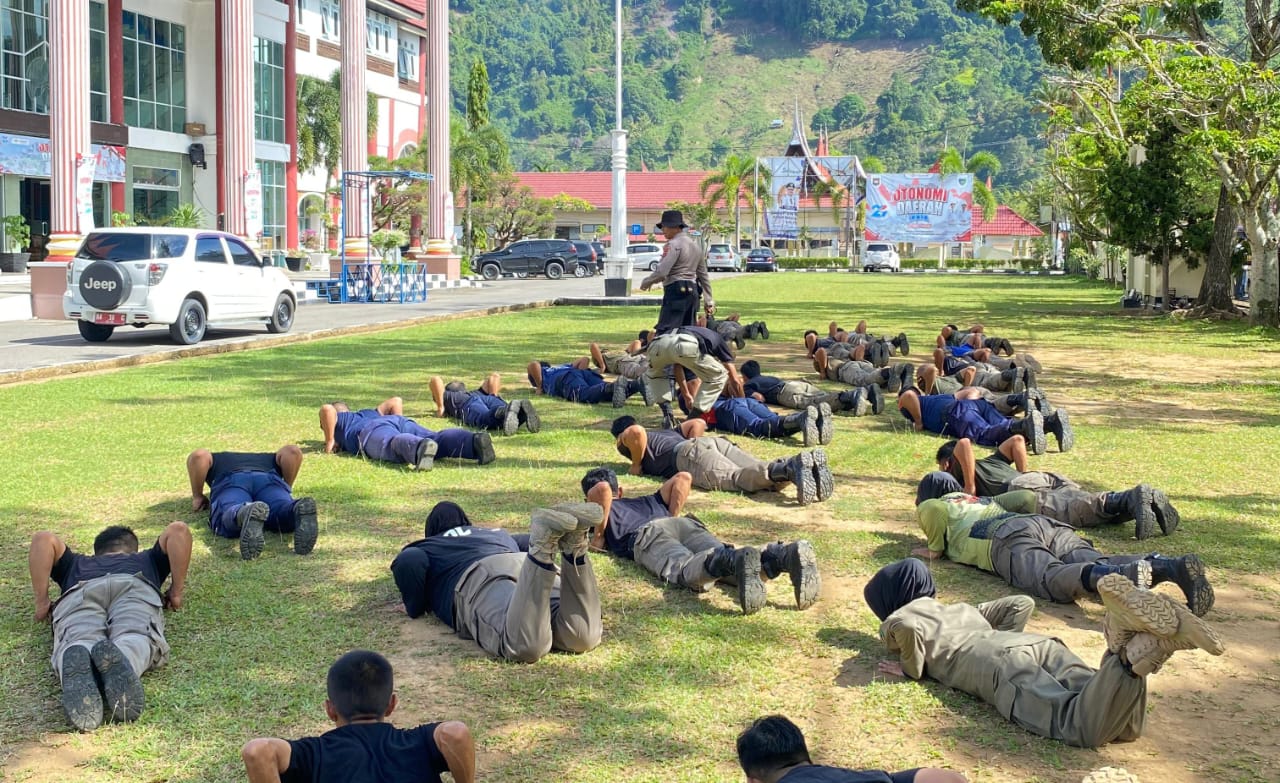 Satpol PP dan Damkar Pessel Latih Mental dan Disiplin Anggota, Gandeng Polres Tingkatkan Profesionalisme