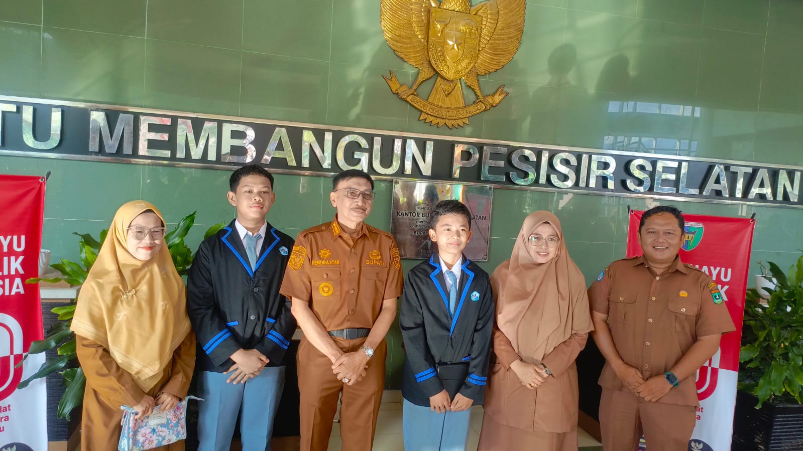 SMAN 3 Painan Lolos Grand Final FIKSI 2025, Bupati Hendrajoni Beri Apresiasi