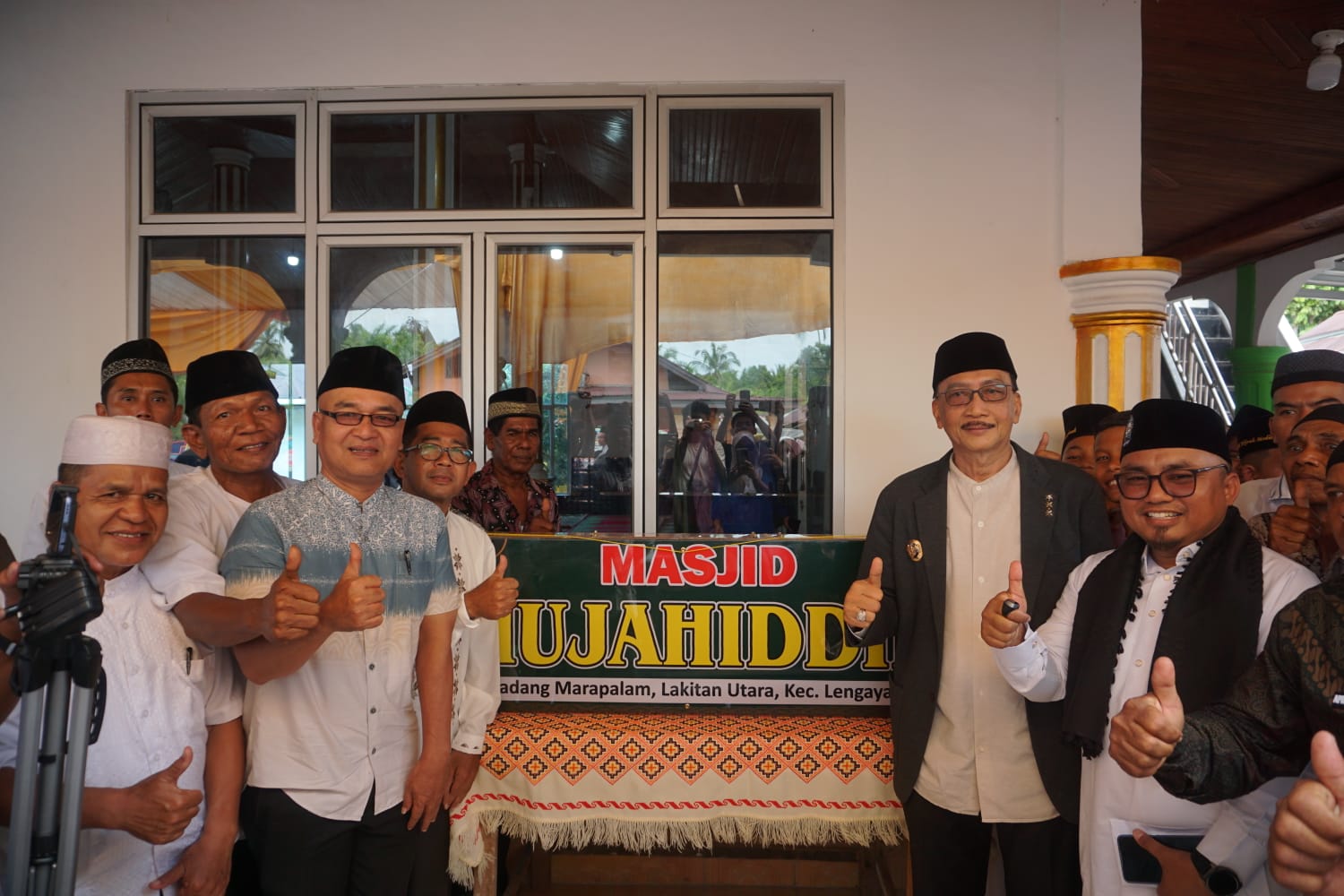 Bupati Resmikan Masjid Mujahiddin, Dorong Masyarakat Lakitan Utara Hidupkan Kegiatan Keagamaan