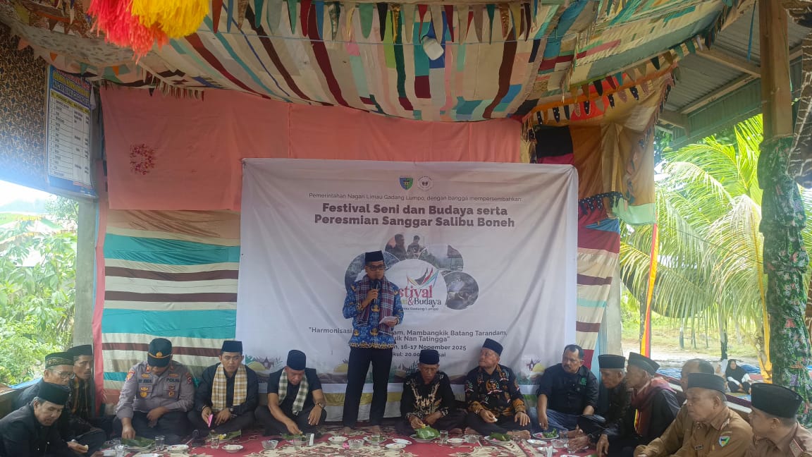 Wabup Risnaldi Tutup Festival Seni dan Budaya di Limau Gadang Lumpo