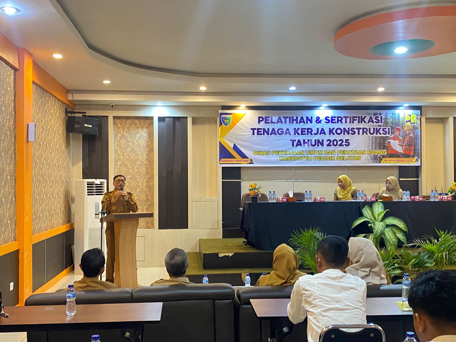 Bupati Buka Pelatihan dan Sertifikasi Tenaga Kerja Konstruksi 2025, Tekankan Integritas dan Pengawasan Ketat