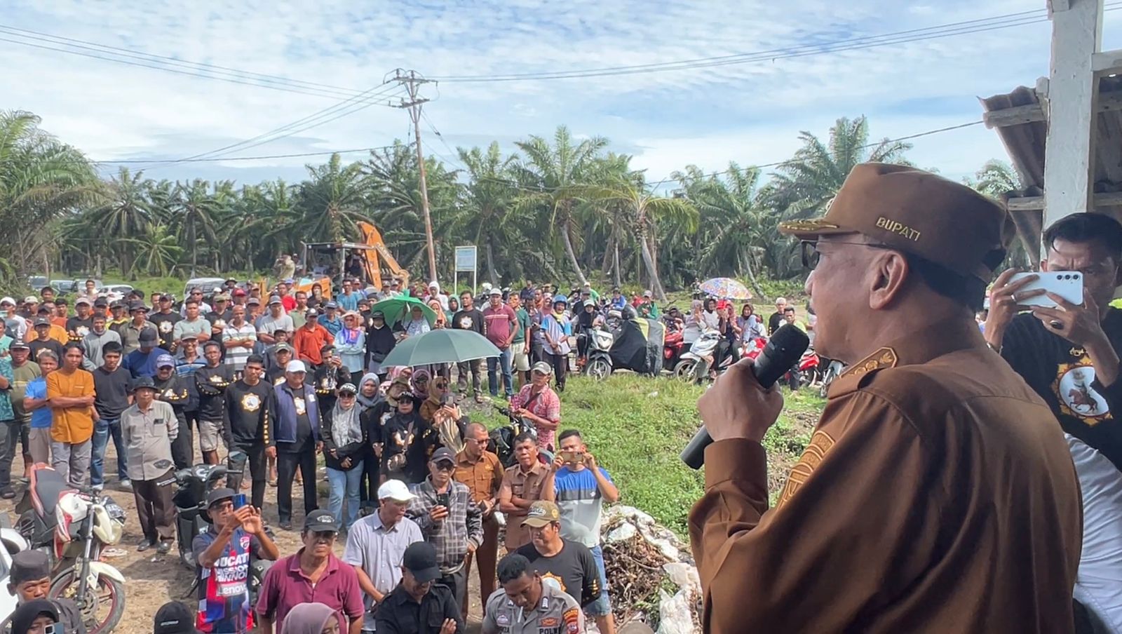 Mewujudkan Nagari Sejahtera: Komitmen Pesisir Selatan Menata Ulang Konflik Plasma dan Kesejahteraan Petani