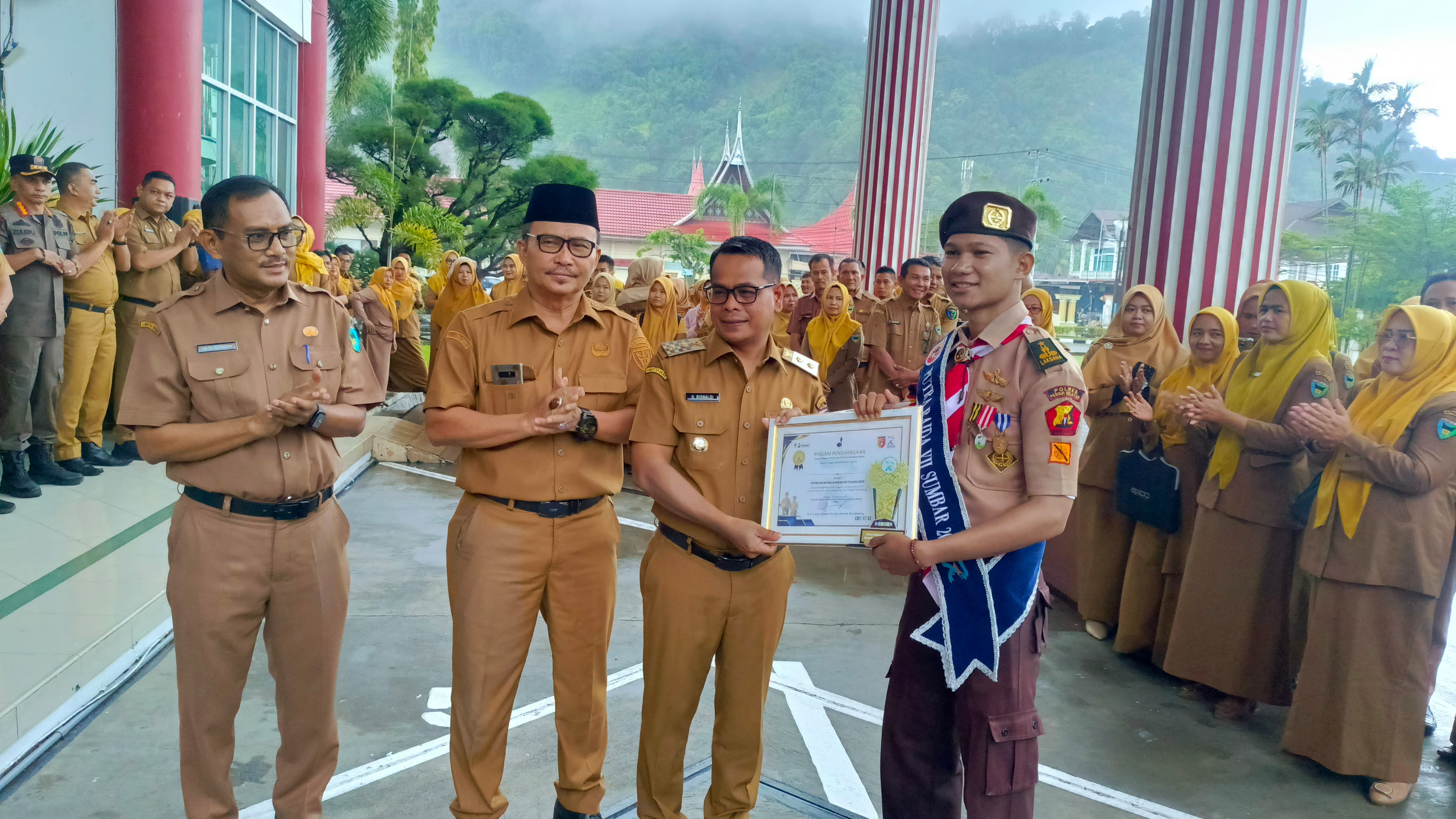 Wabup Risnaldi Apresiasi Sayyid, Juara Putra Raimuna VII Sumbar