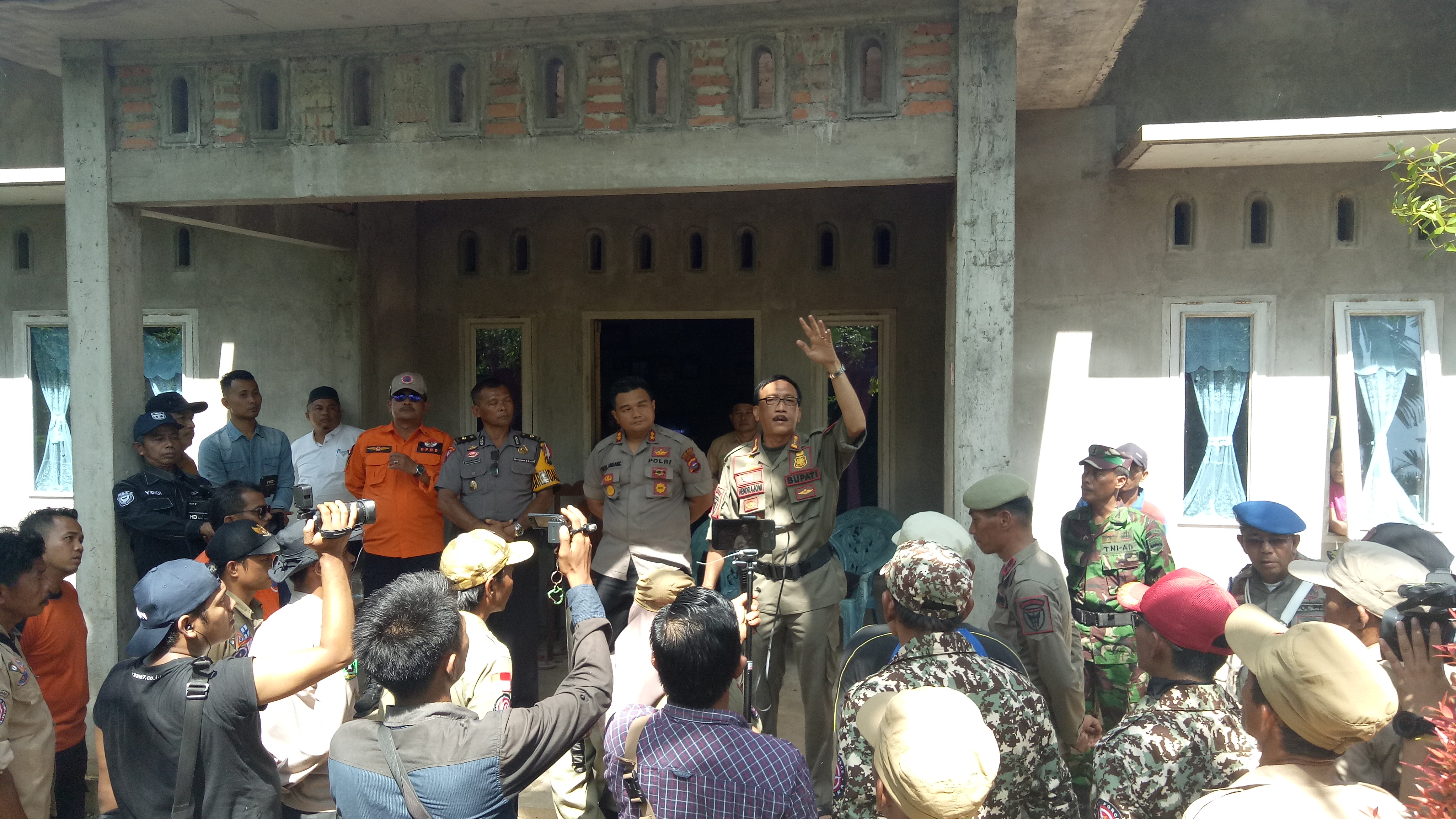 Bupati Hendrajoni: Memberantas Ilegal Logging di Pessel Butuh Komitmen Semua Pihak