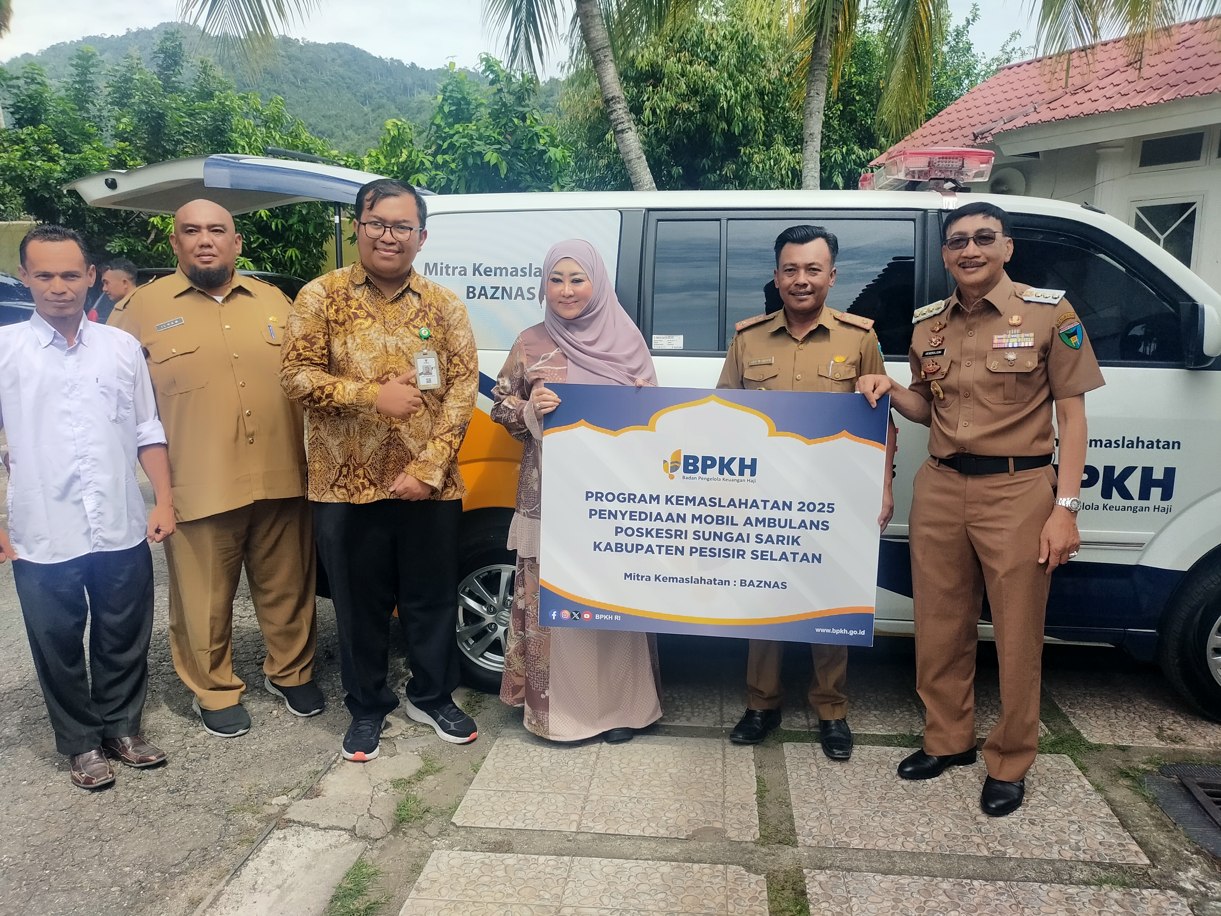 Bupati Hendrajoni Apresiasi Bantuan Ambulans dan Mobil Rescue untuk Masyarakat Pesisir Selatan
