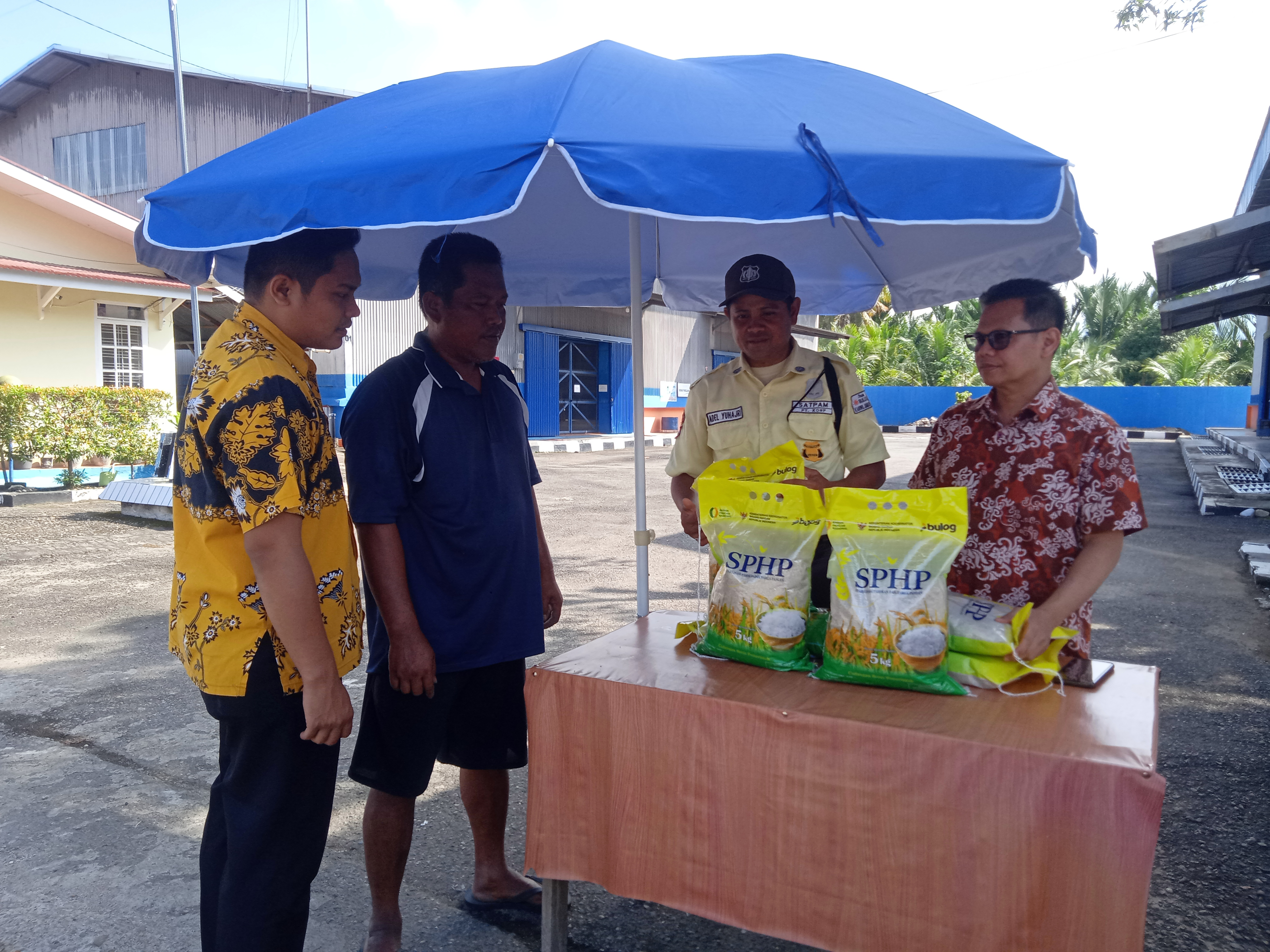 Bulog Sago Pastikan Stok Aman, Pasar Murah Digelar Rutin Tekan Harga Beras