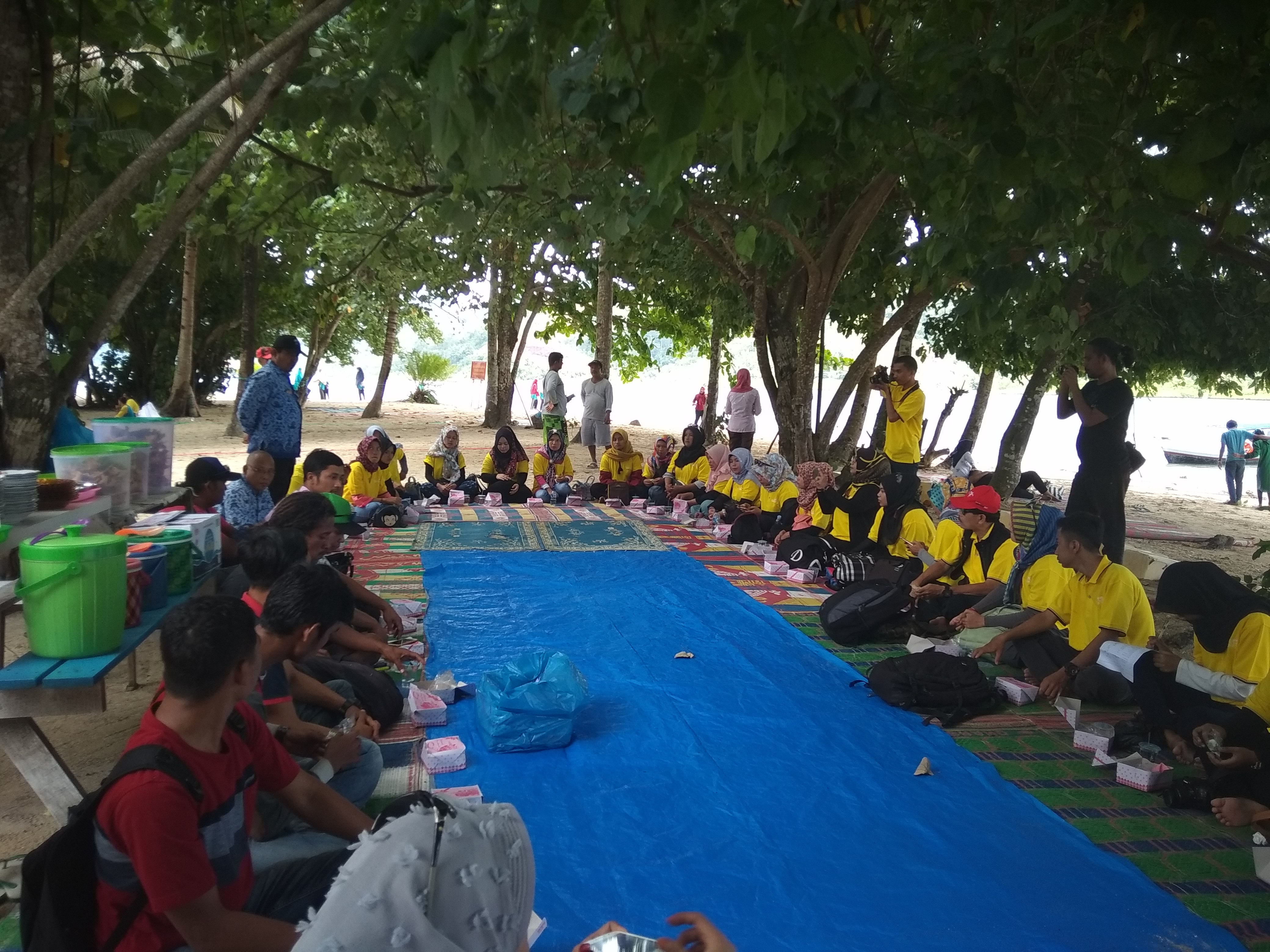 Pemandu Wisata Kota Solok Kagumi Kawasan Mandeh 
