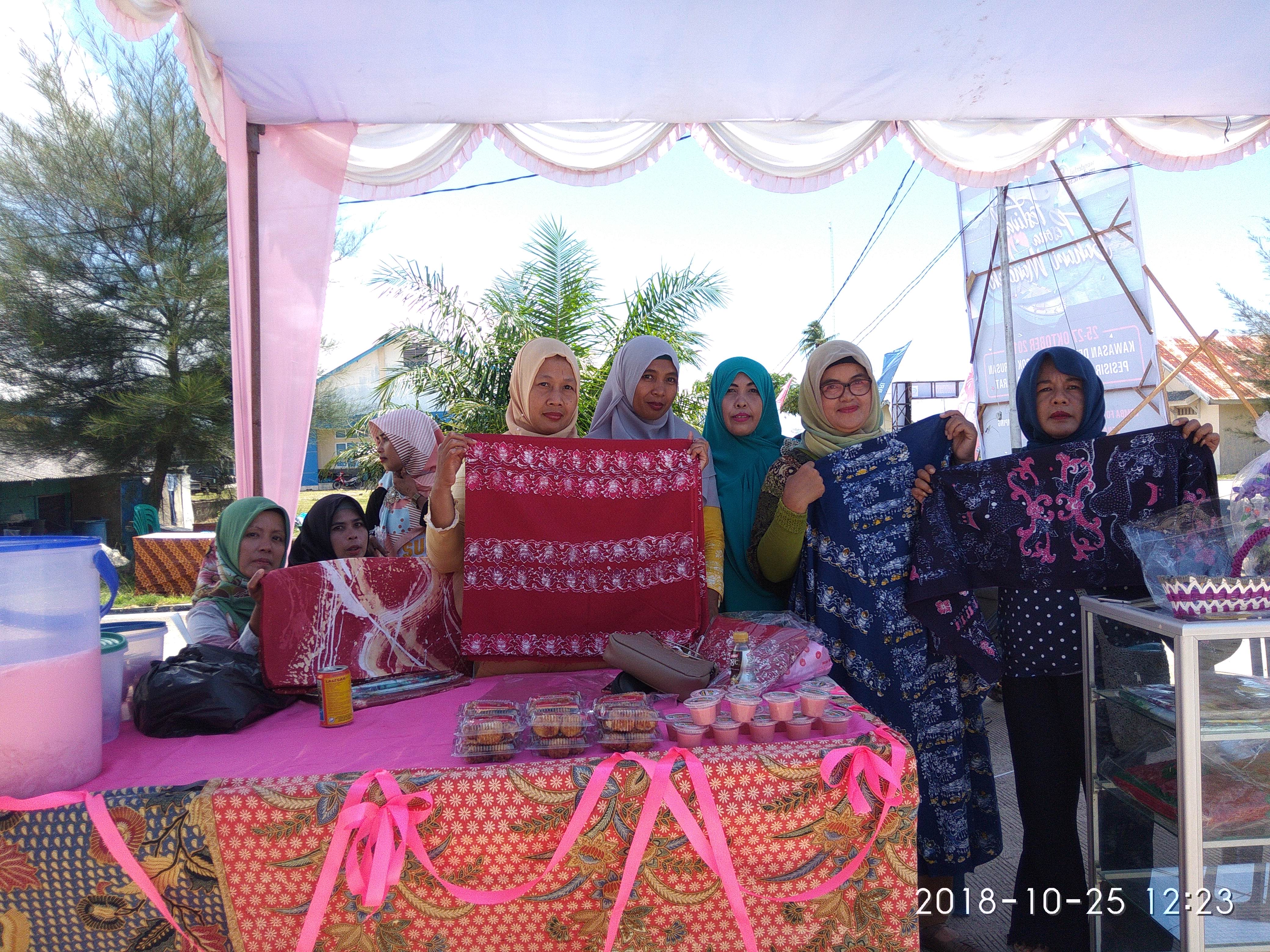 Batik Gunjantino Tampil Festival Pesona Mandeh