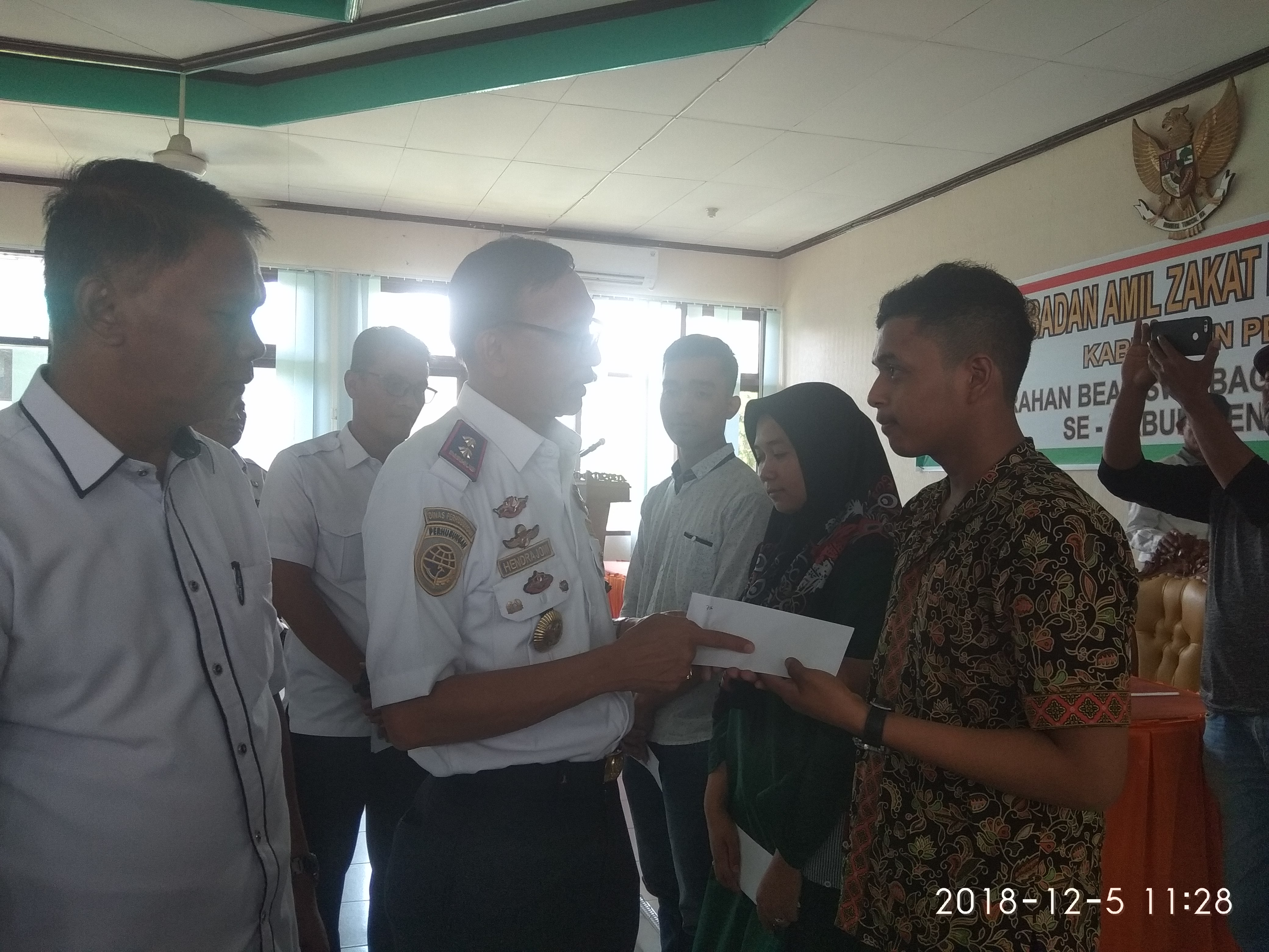 Sebanyak 776 Mahasiswa Terima Bea Siswa Baznas 