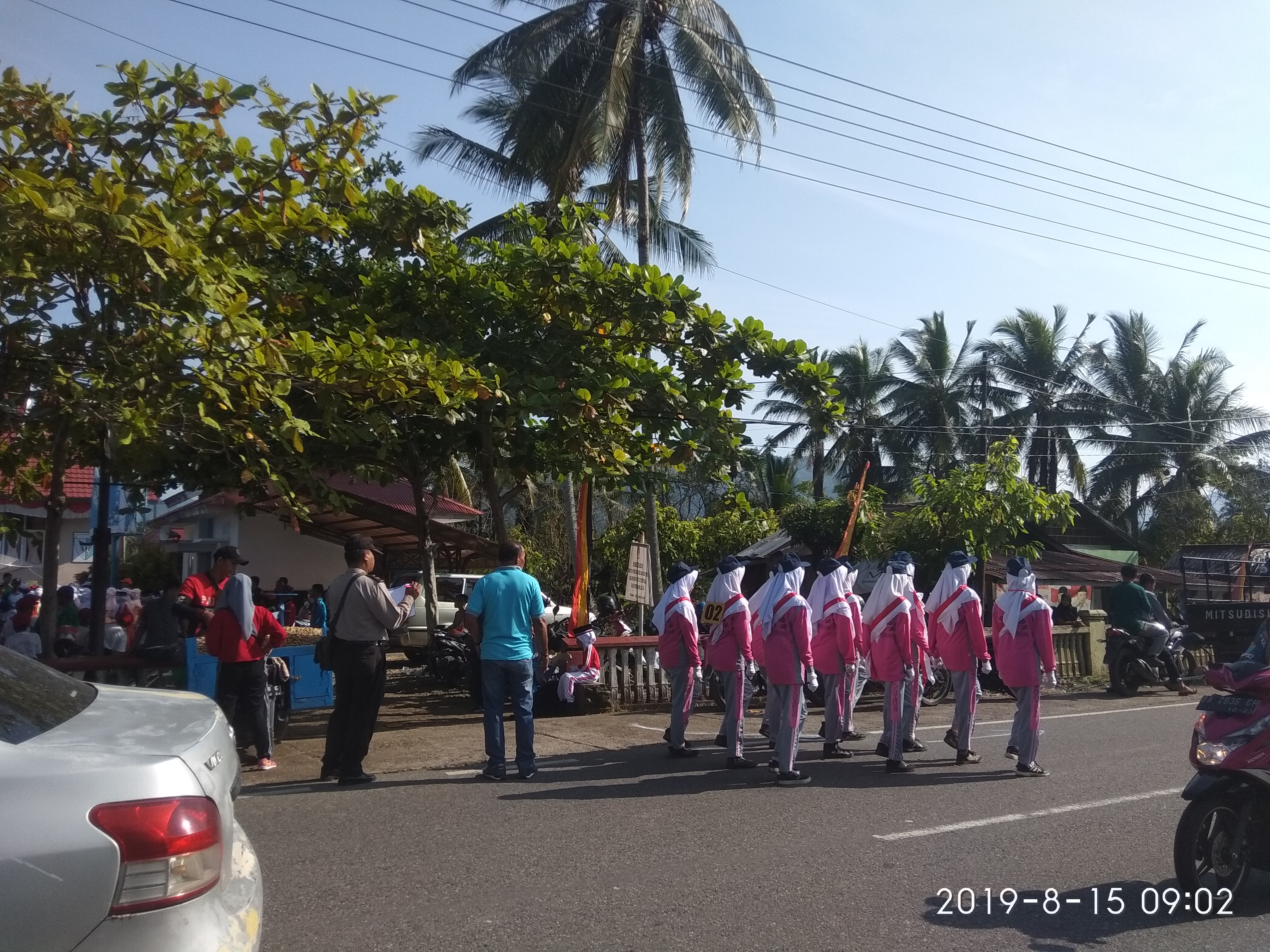 Sambut HUT RI ke 74 Gelar Gerak Jalan