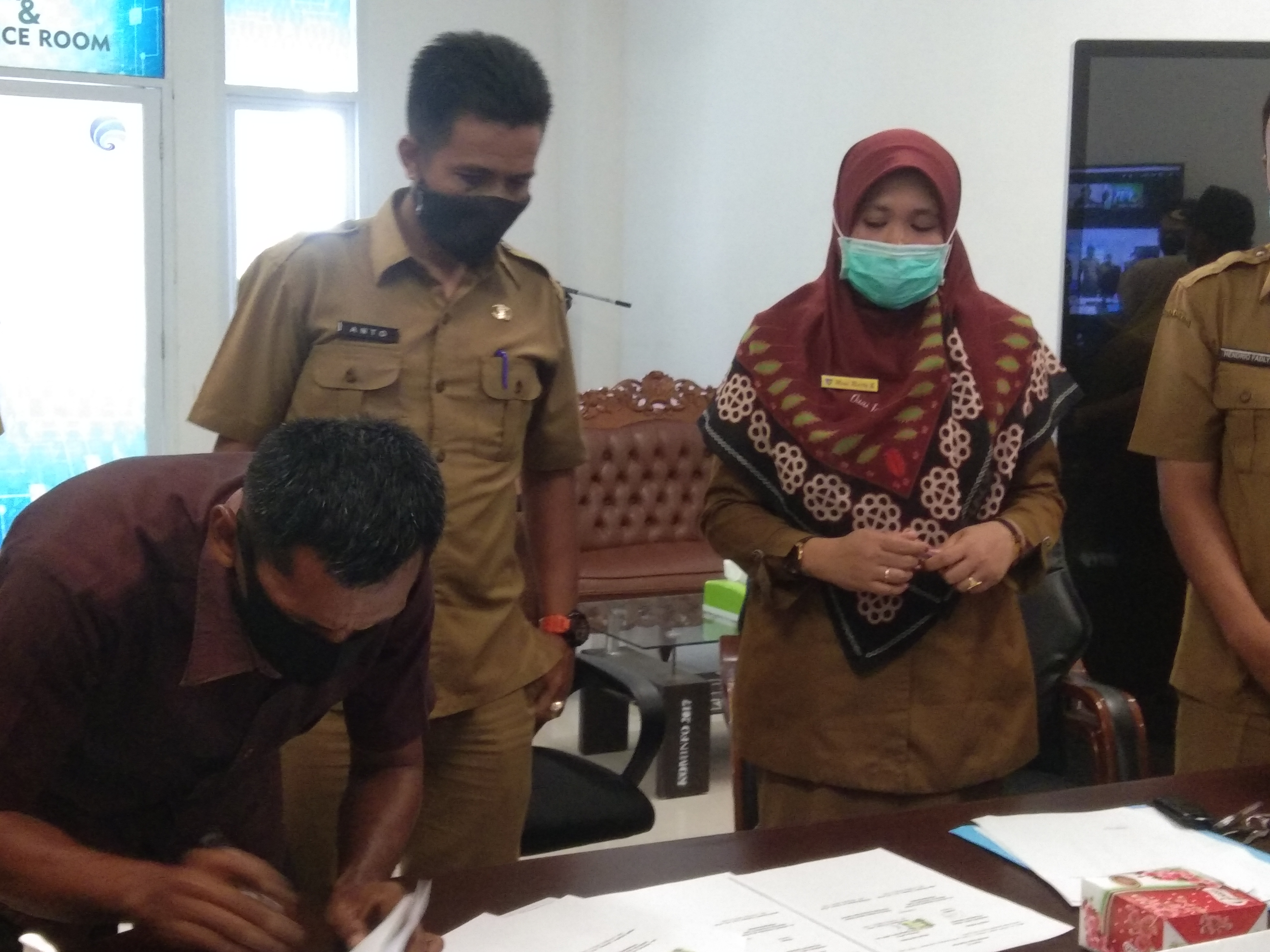 Dinas Kehutanan-BUMNag tandatangi kerjasama pengelolaan kawasan hutan
