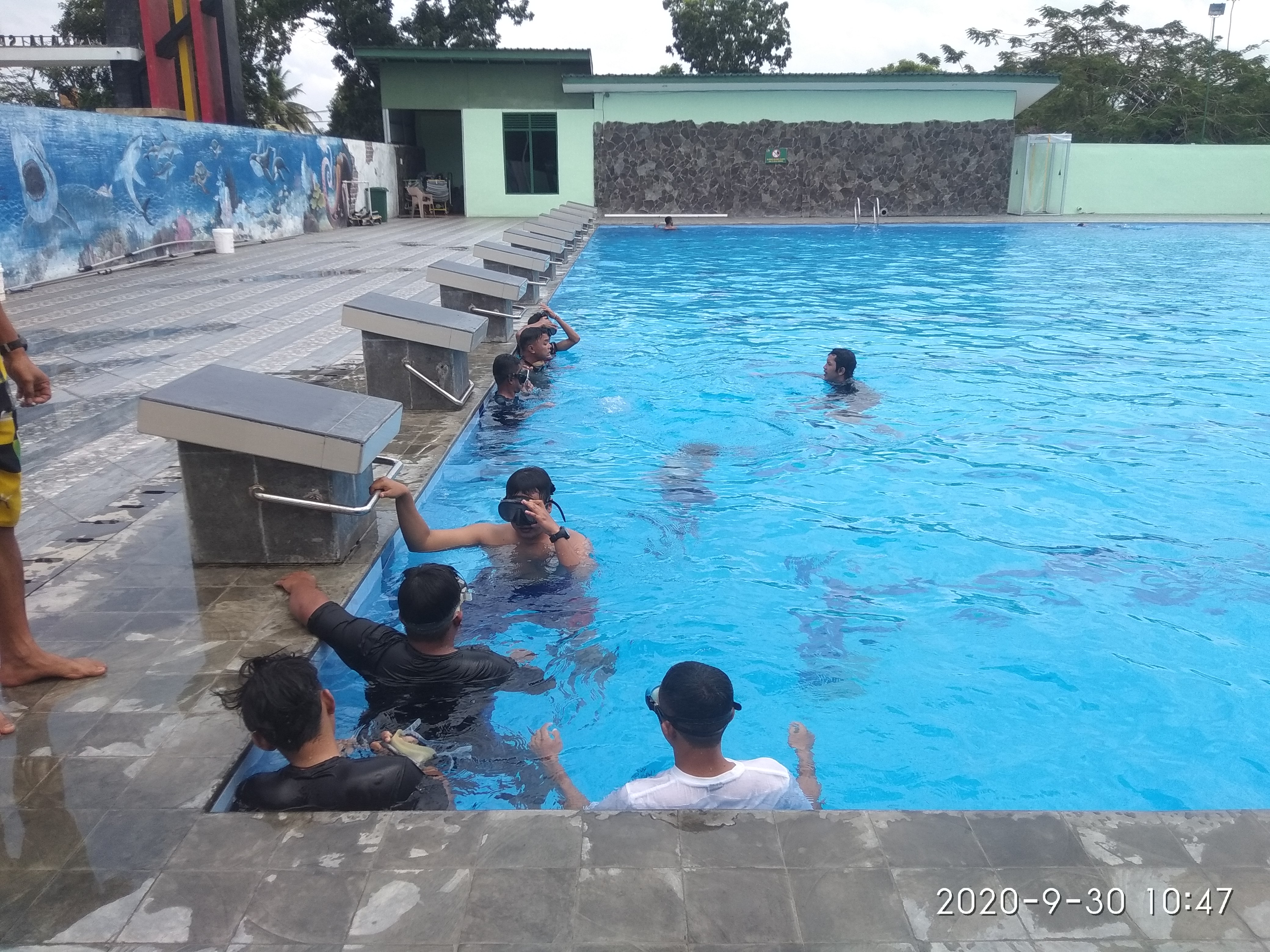 Pemandu Selam Diberi Pelatihan Khusus Agar Jadi Pemandu Andal