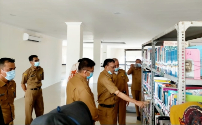 Bupati Hendrajoni Resmikan Kantor Perpustakaan Daerah dan Kearsipan Pesisir Selatan 