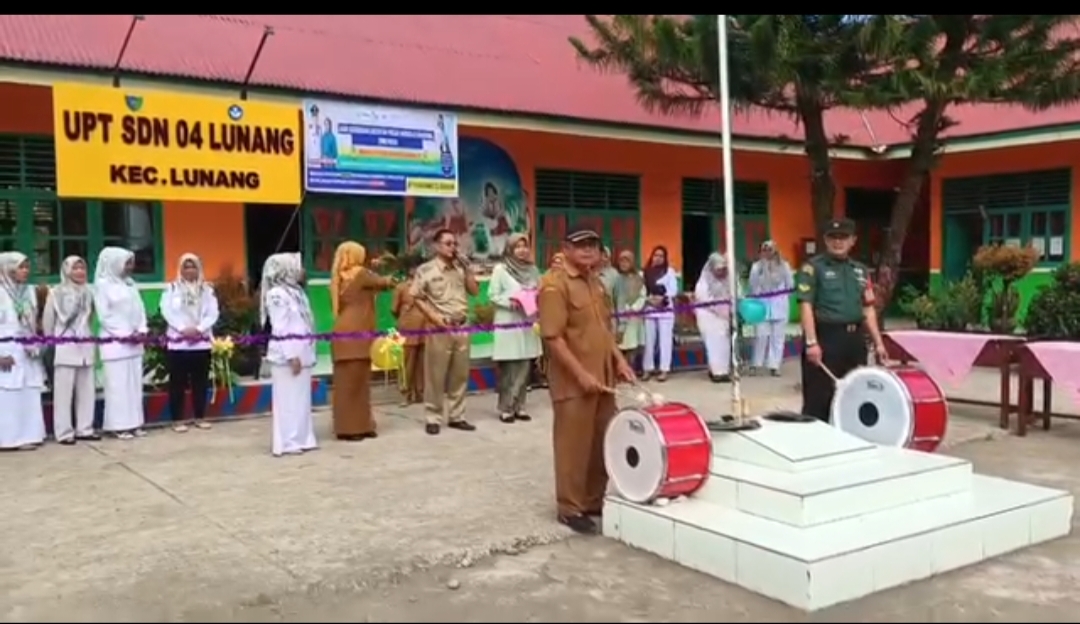 Camat Lunang Lakukan Pencanangan PIN Polio di SDN 04 Lunang